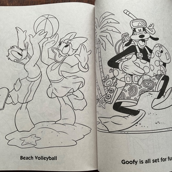 Disney Mickey and friends coloring book - Picture 3 of 3